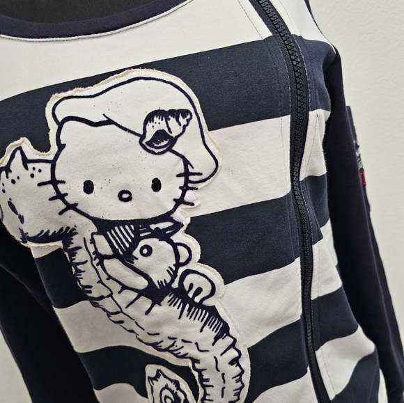 Sailor Hello Kitty Sweater ⚓ - Picture 4 of 8